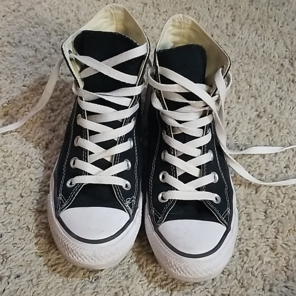 Black high tops converse